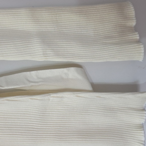 ANDREĀDAMO Off-White Ribbed Pants - Picture 11 of 12